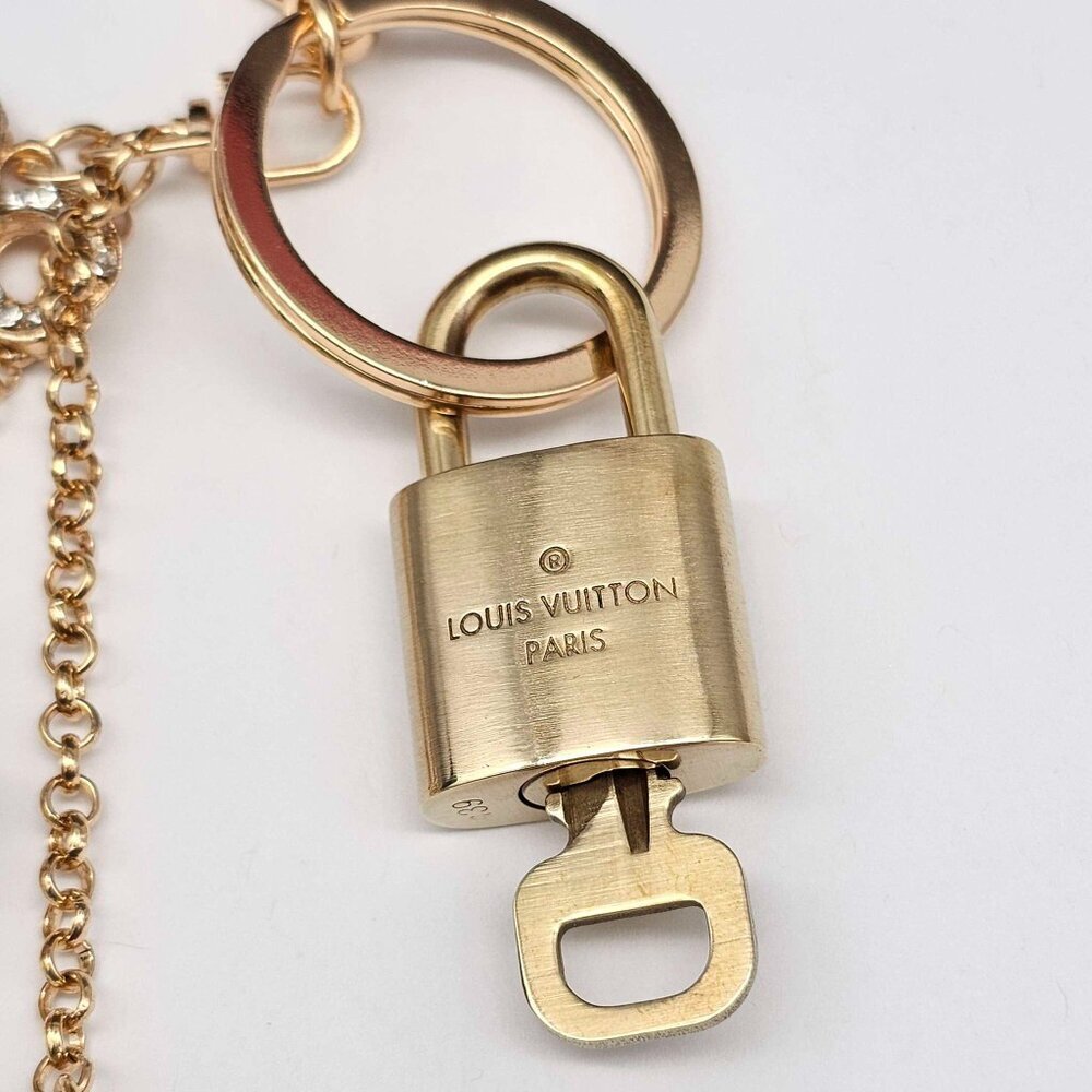 Louis Vuitton Gold Padlock 🔒 Key Set Authentic LV w/ Unbranded Flower Keychain - Picture 8 of 10
